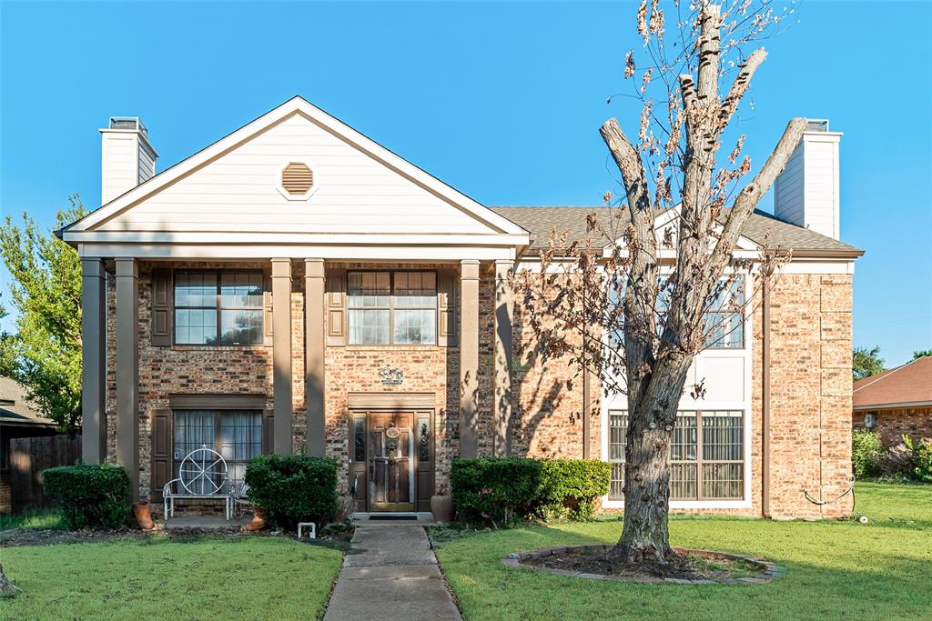 1716 Yorkshire Drive Property Photo 1