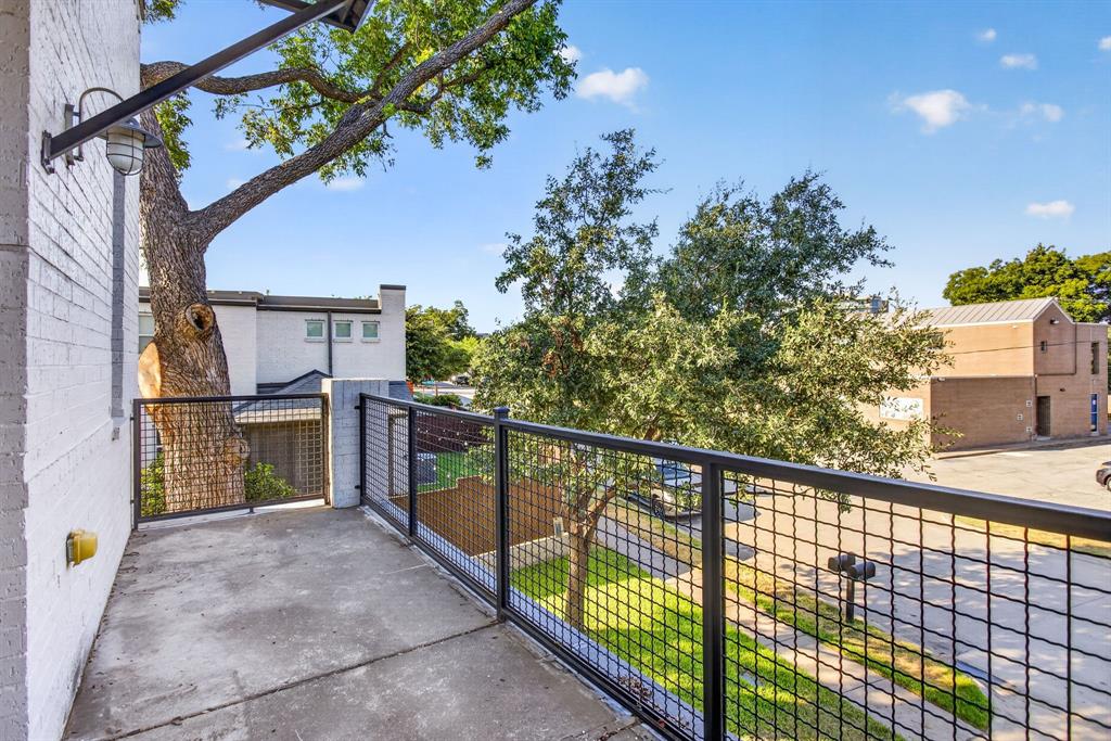 415 Templeton Drive Property Photo 33