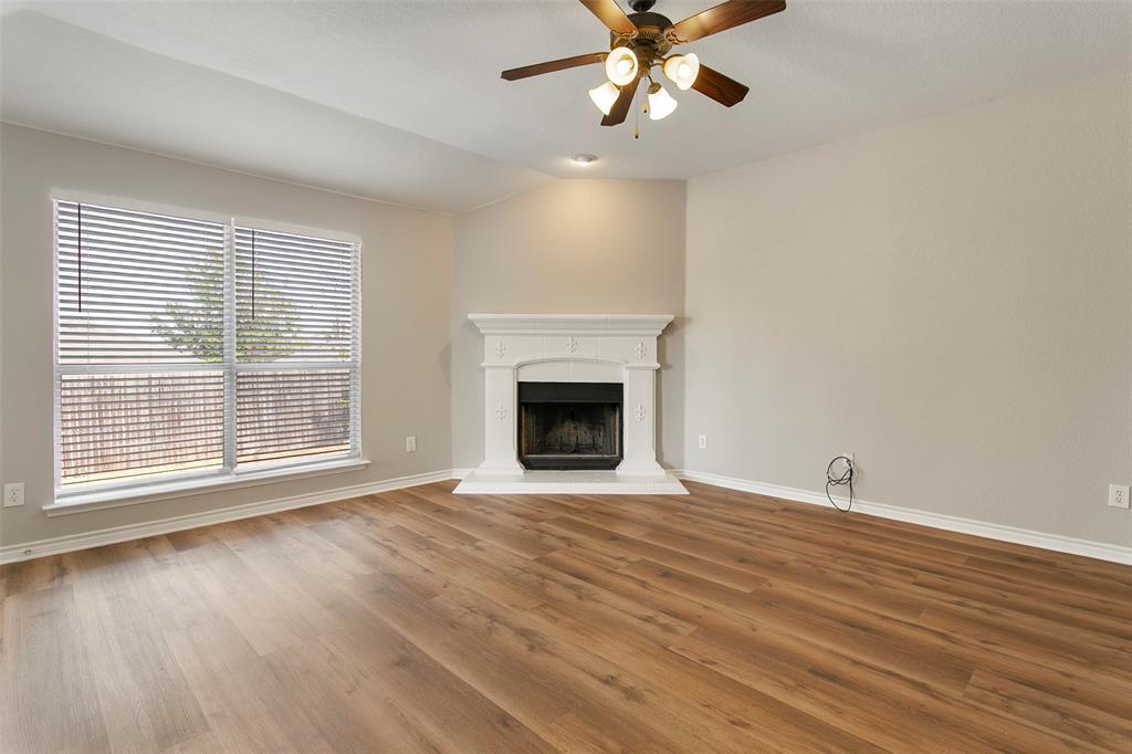 14032 Sand Hills Drive Property Photo 11