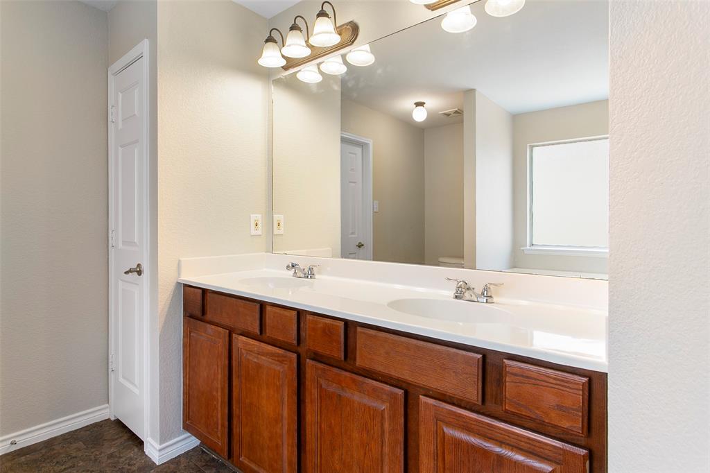 14032 Sand Hills Drive Property Photo 20