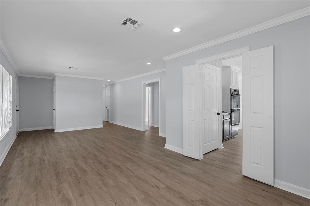 2416 Lake Air Drive Property Photo 6