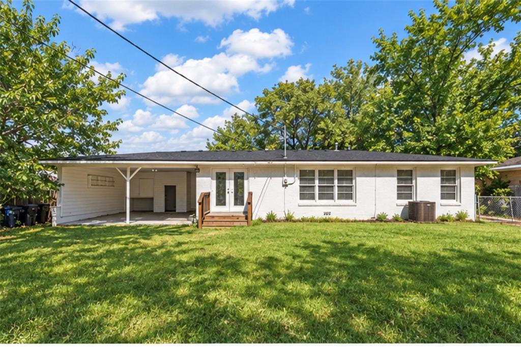 2416 Lake Air Drive Property Photo 15
