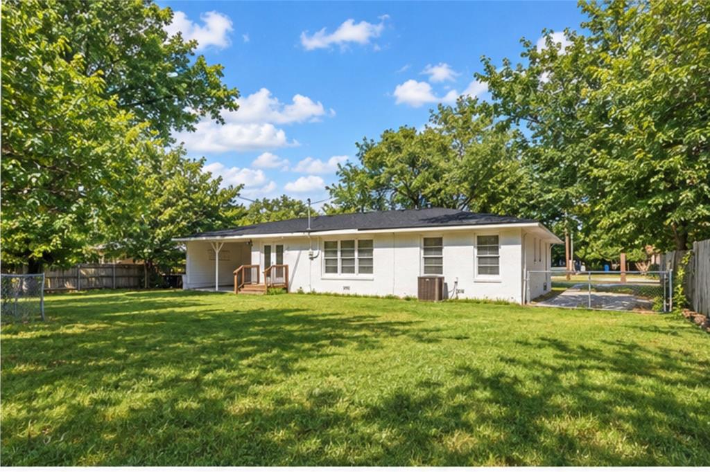 2416 Lake Air Drive Property Photo 16