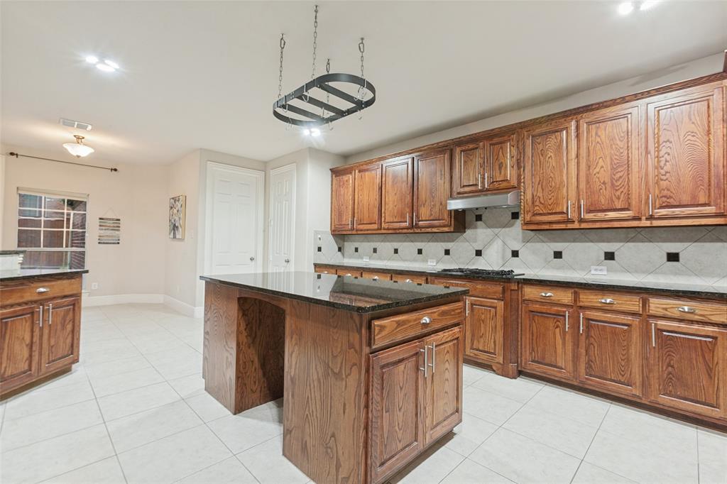 508 Wentworth Lane Property Photo 16