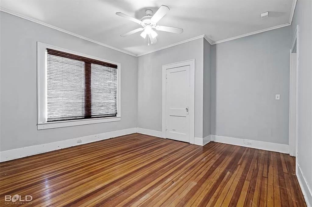 660 College Street Property Photo 19