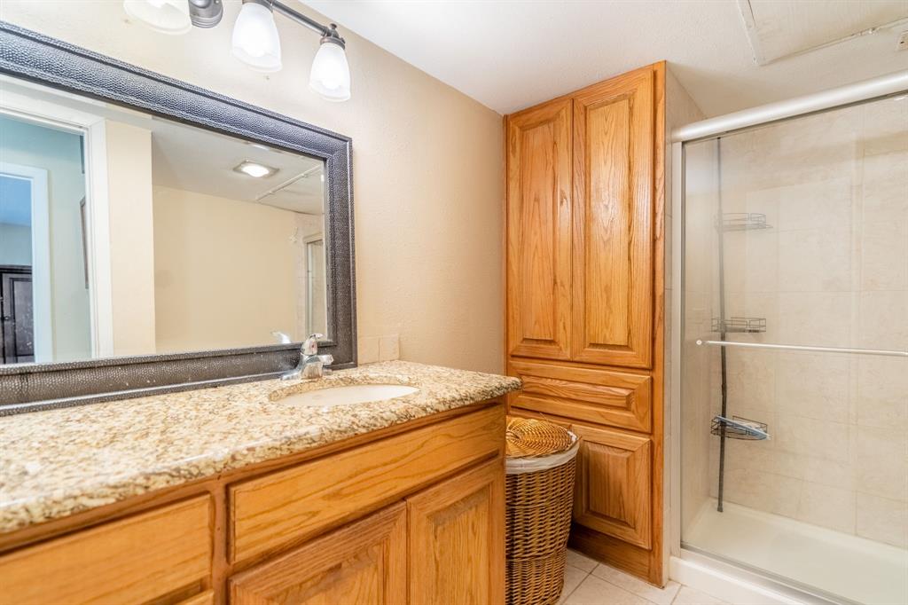 436 Yacht Club Drive D Property Photo 16