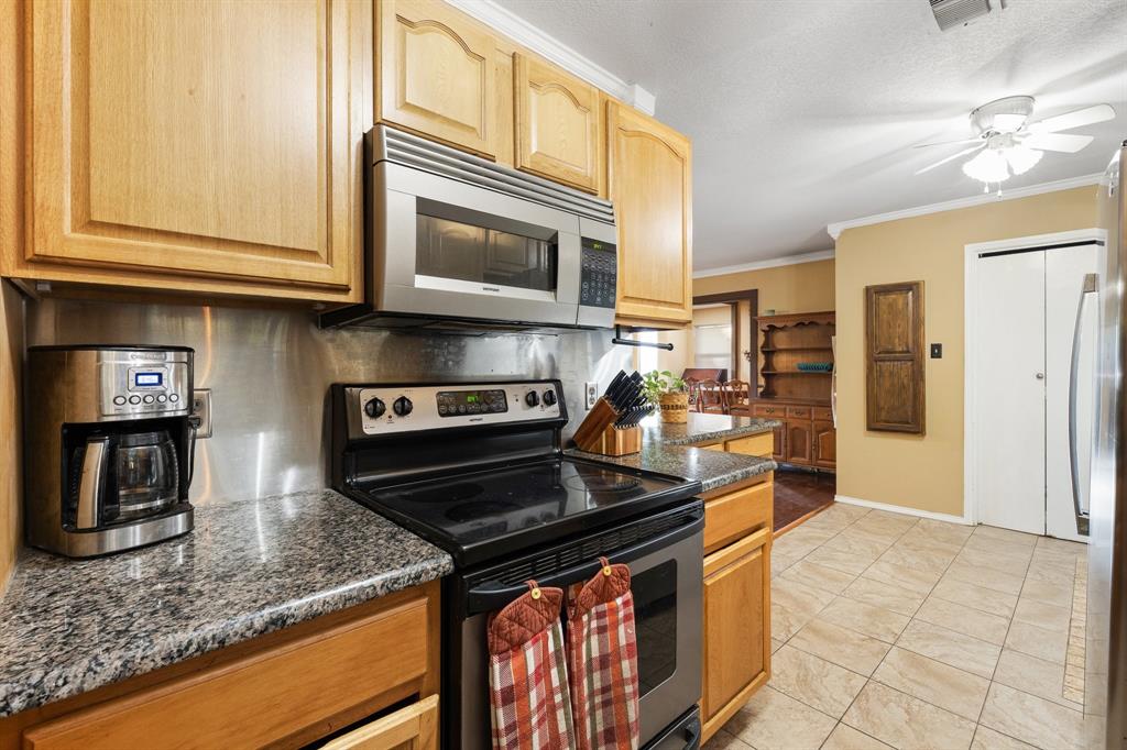 4009 High Meadows Drive Property Photo 11