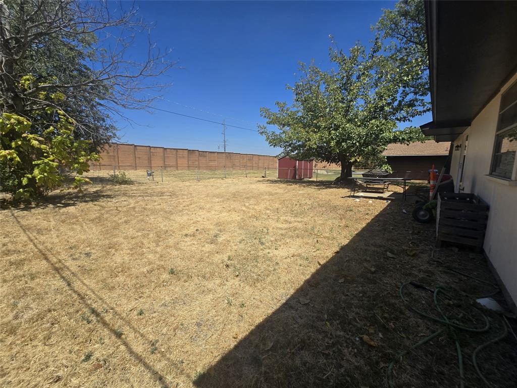 605 Neptune Drive Property Photo 2