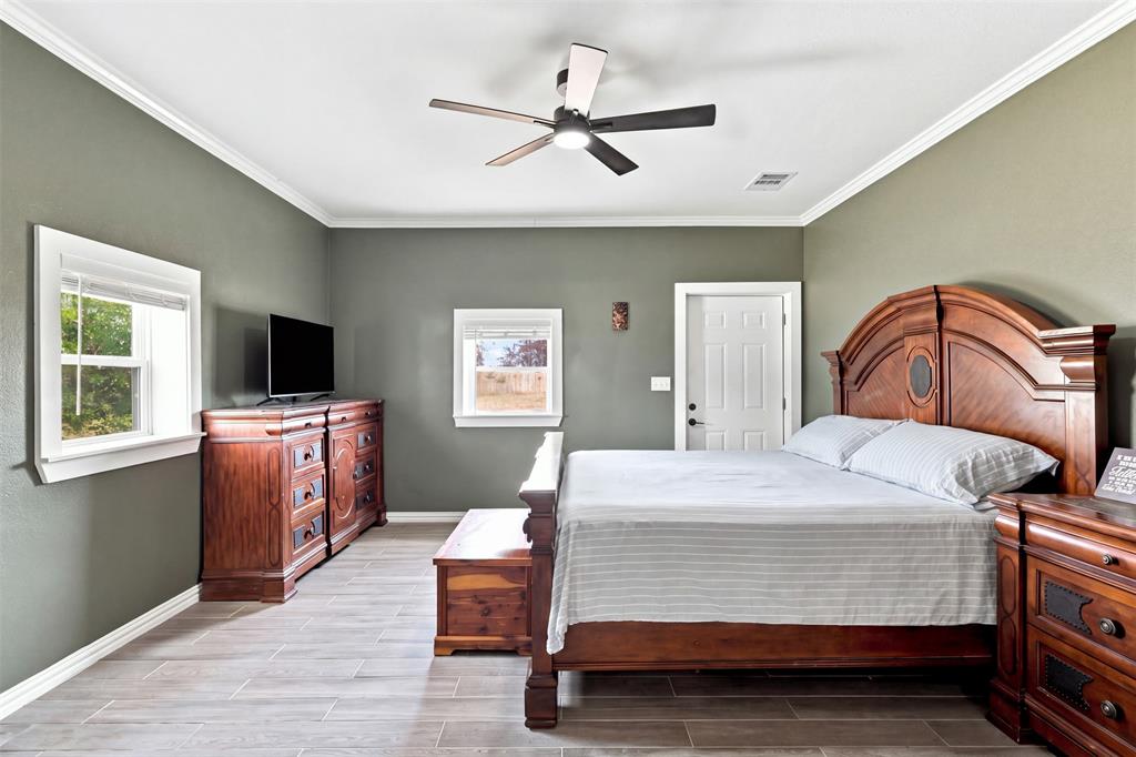 88 Green Meadow Drive Property Photo 8