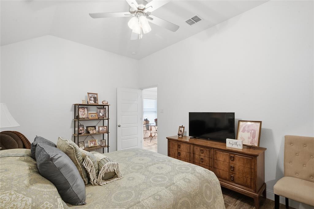 211 Clover Circle Property Photo 23