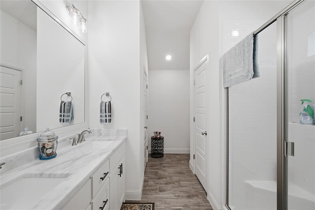 211 Clover Circle Property Photo 24