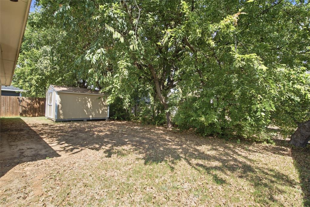211 Clover Circle Property Photo 28