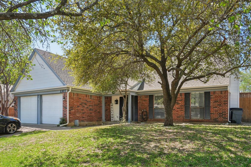 2307 Harrington Court Property Photo 1