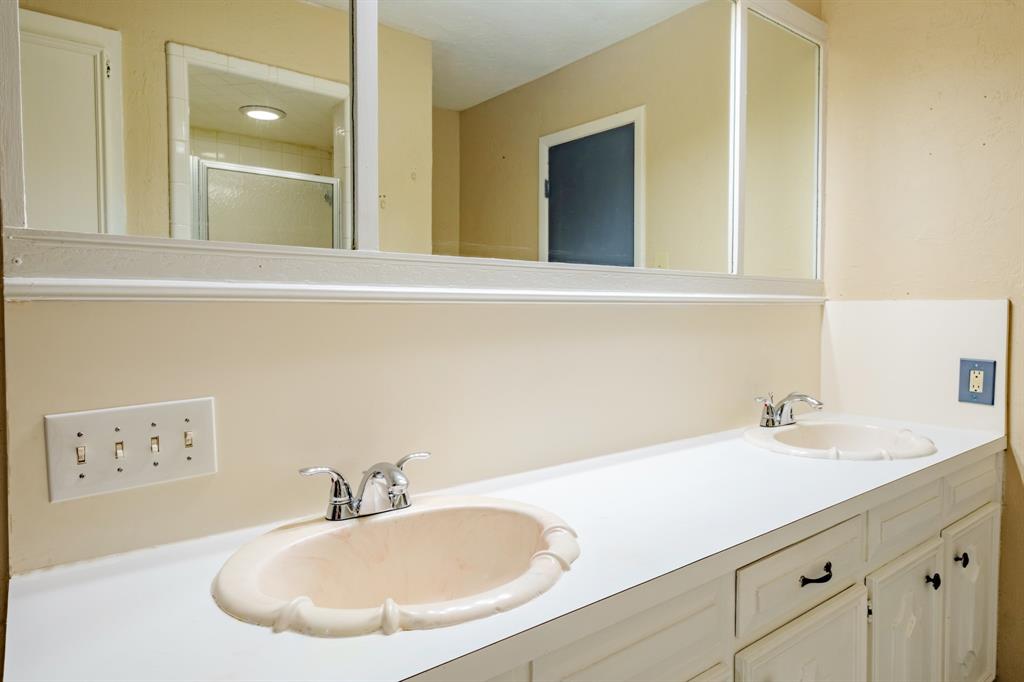 156 S Pearson Property Photo 35