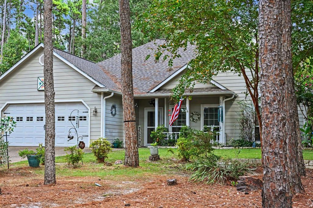 150 Pine Needle Glen Property Photo 1