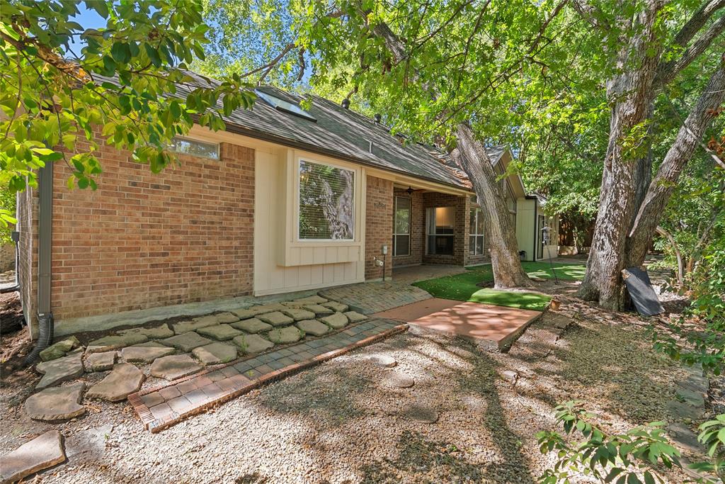 2702 Woodstream Lane Property Photo 36