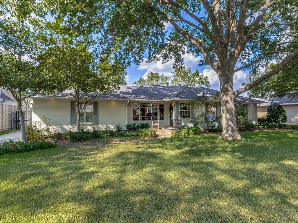 5835 Del Roy Drive Property Photo 1