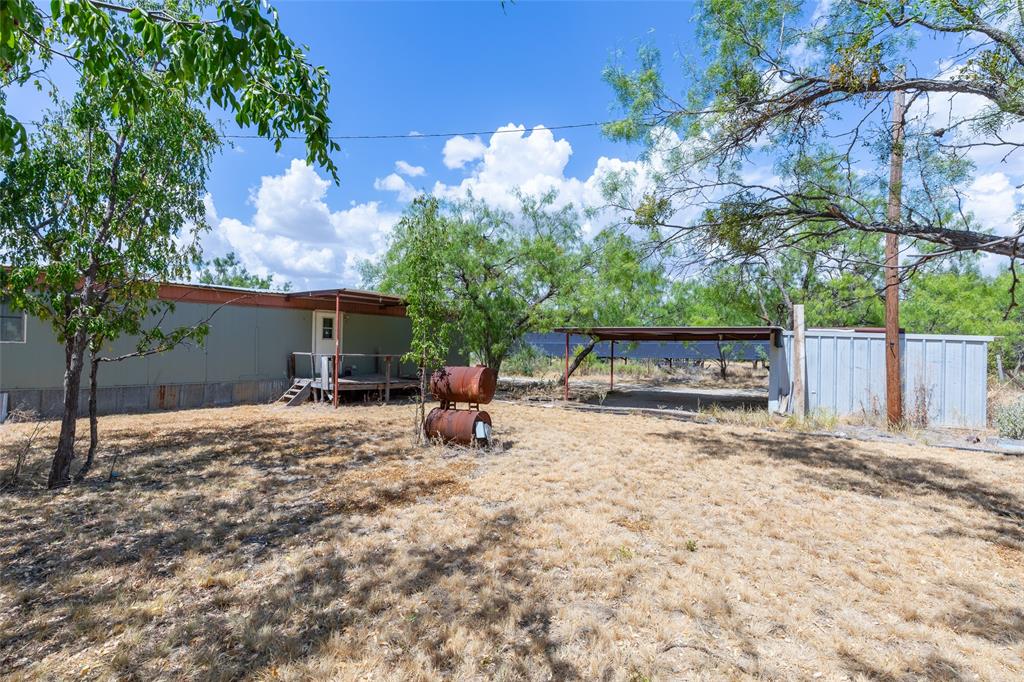 1186 Private Road 2431 Property Photo 5