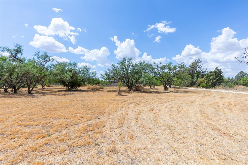 1186 Private Road 2431 Property Photo 40