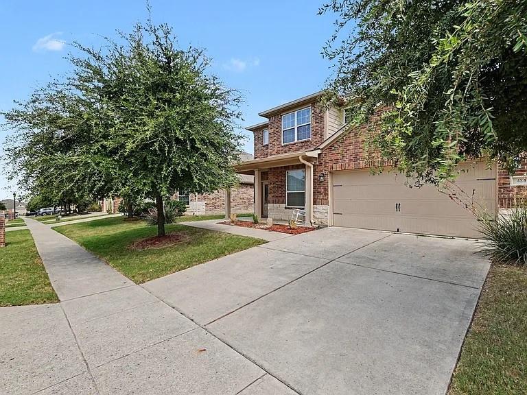 424 Winchester Drive Property Photo 2