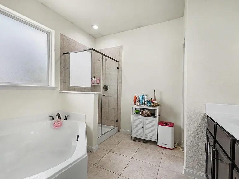 424 Winchester Drive Property Photo 16