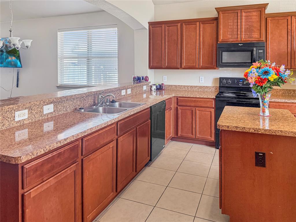 1805 Overlook Drive Property Photo 3