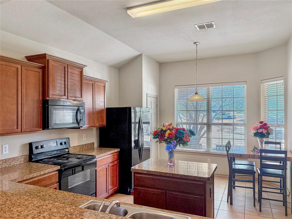 1805 Overlook Drive Property Photo 6