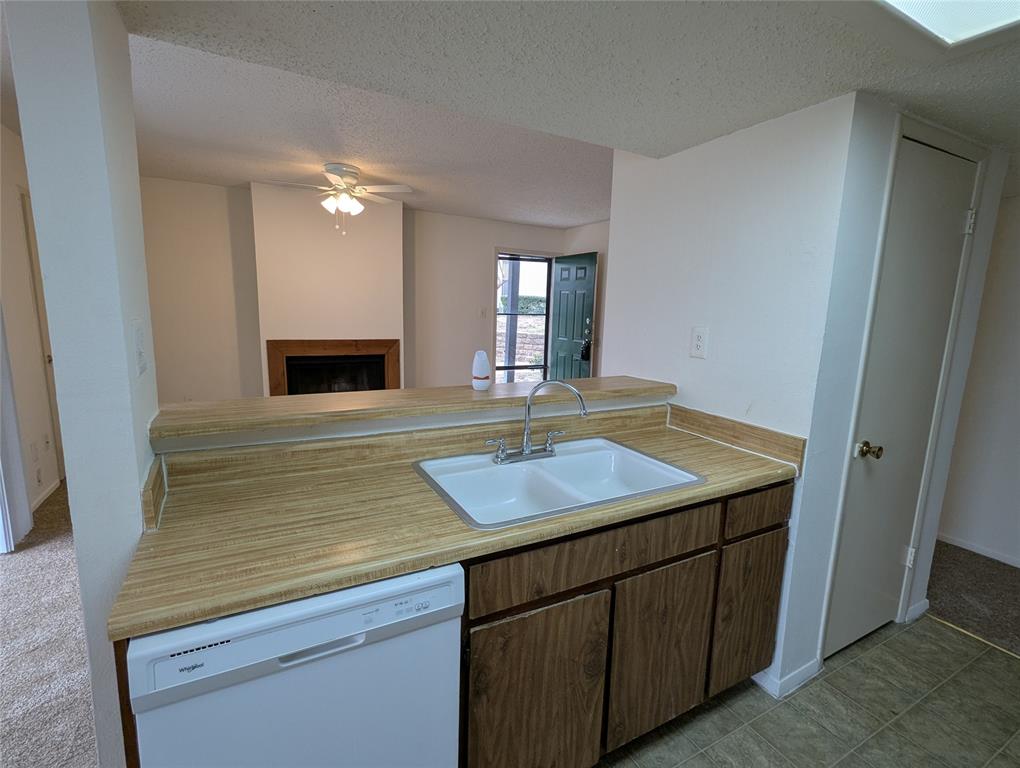 7431 Holly Hill Drive 120 Property Photo 8