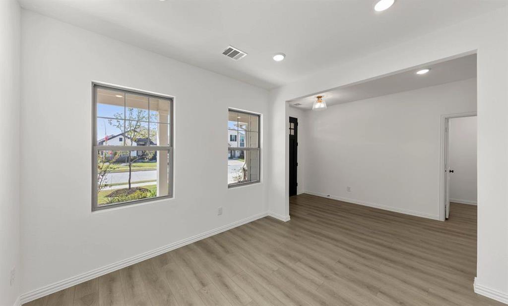 4304 Goldenrod Drive Property Photo 5