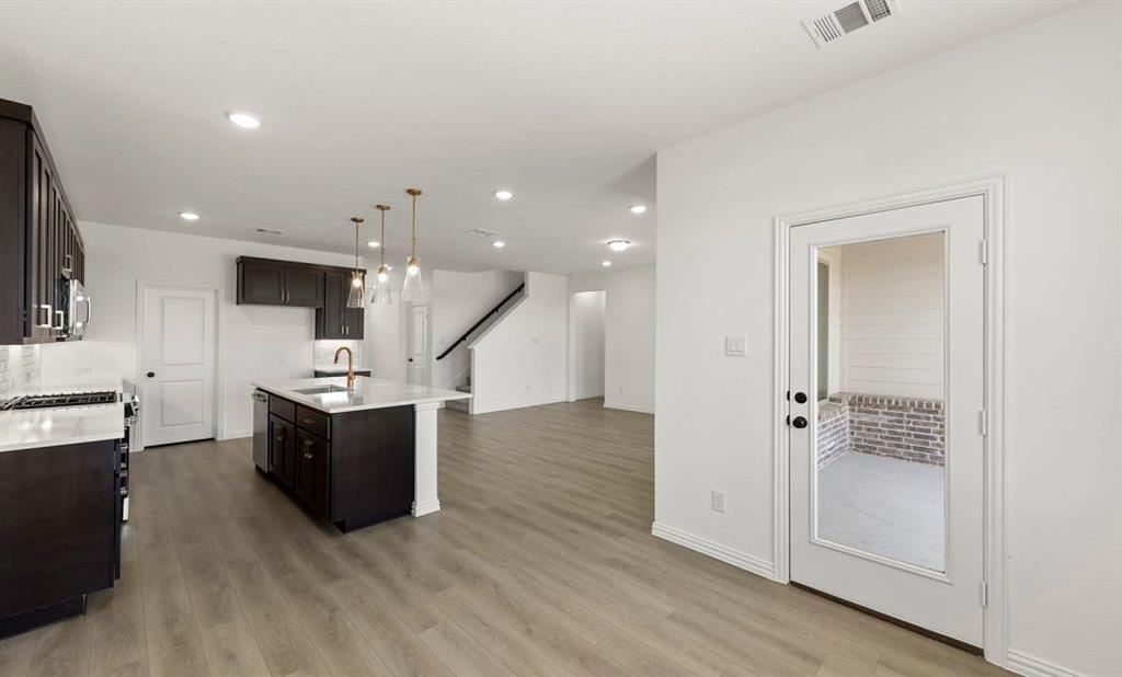 4304 Goldenrod Drive Property Photo 11