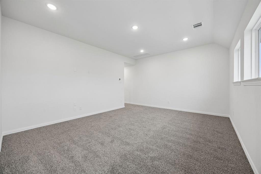 2114 Ozarks Court Property Photo 18