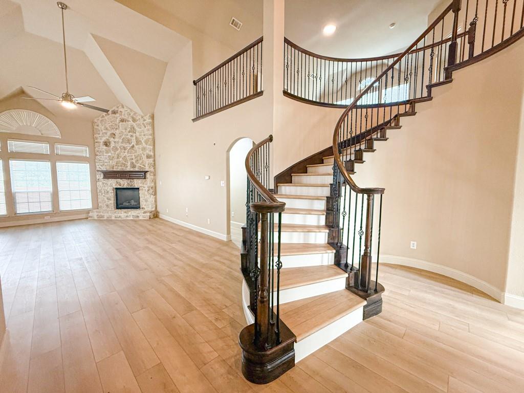 600 Falcon Drive Property Photo 2