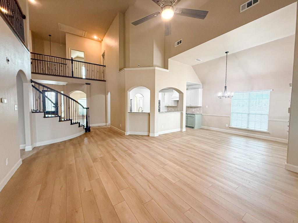 600 Falcon Drive Property Photo 5