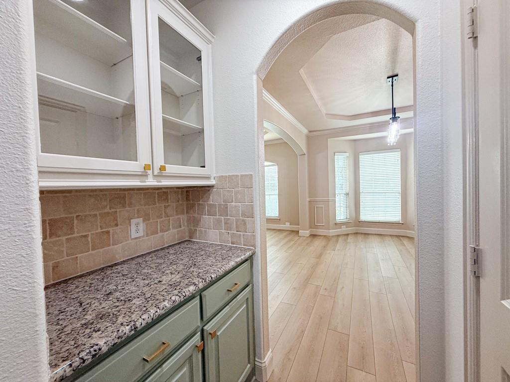 600 Falcon Drive Property Photo 13