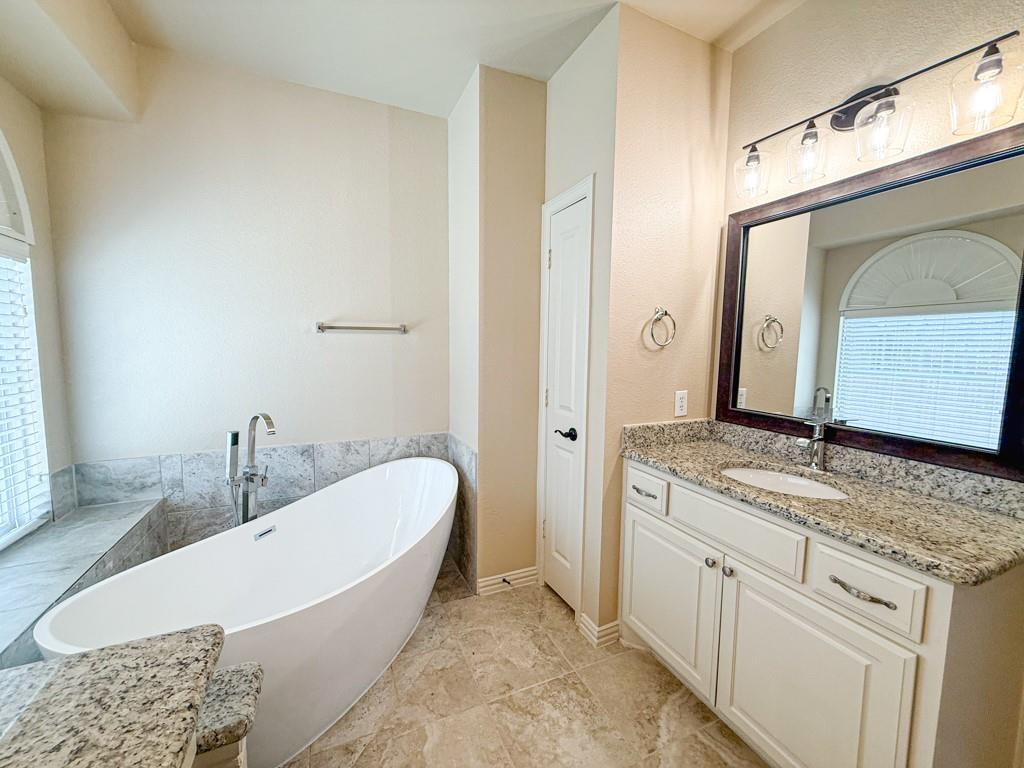600 Falcon Drive Property Photo 20