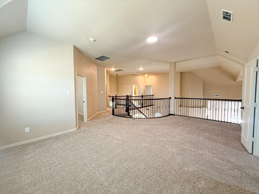 600 Falcon Drive Property Photo 27