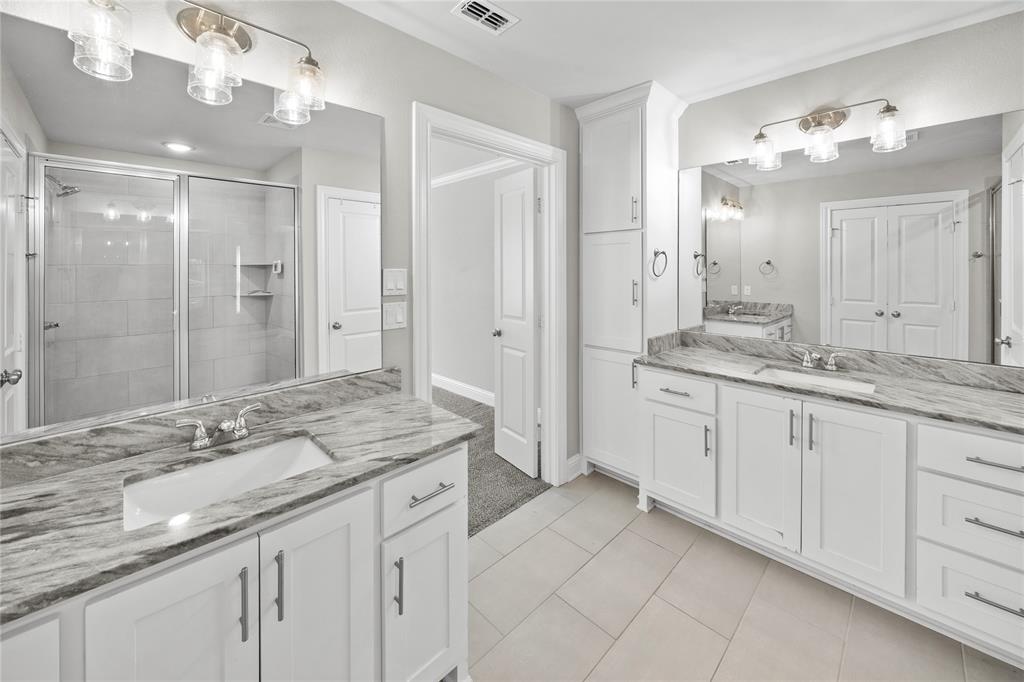 11479 Lindsey Garden Drive Property Photo 1