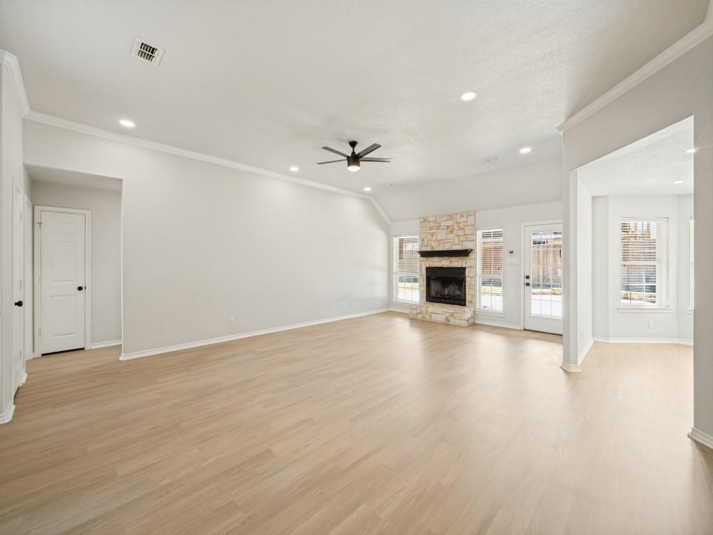 1005 Diane Street Property Photo 6