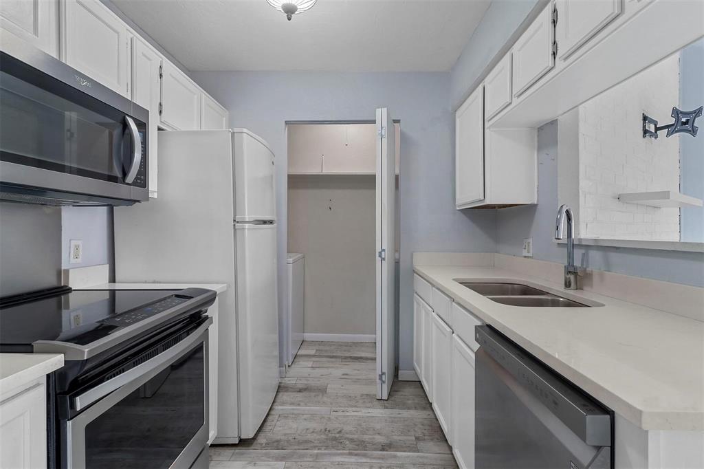 2400 Jupiter Road E2 Property Photo 5