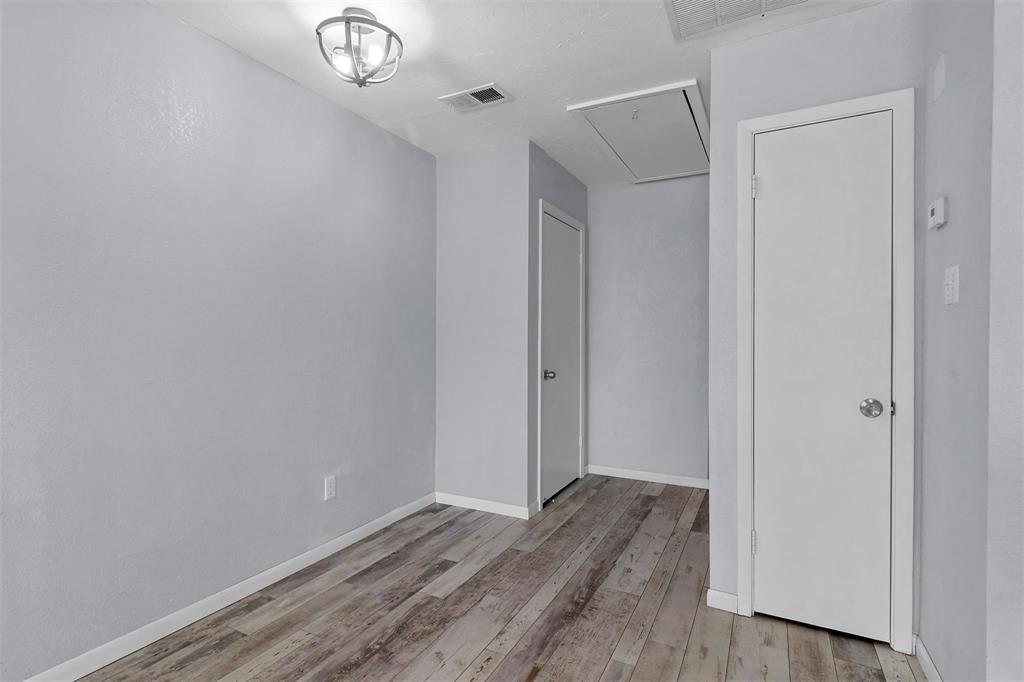 2400 Jupiter Road E2 Property Photo 7