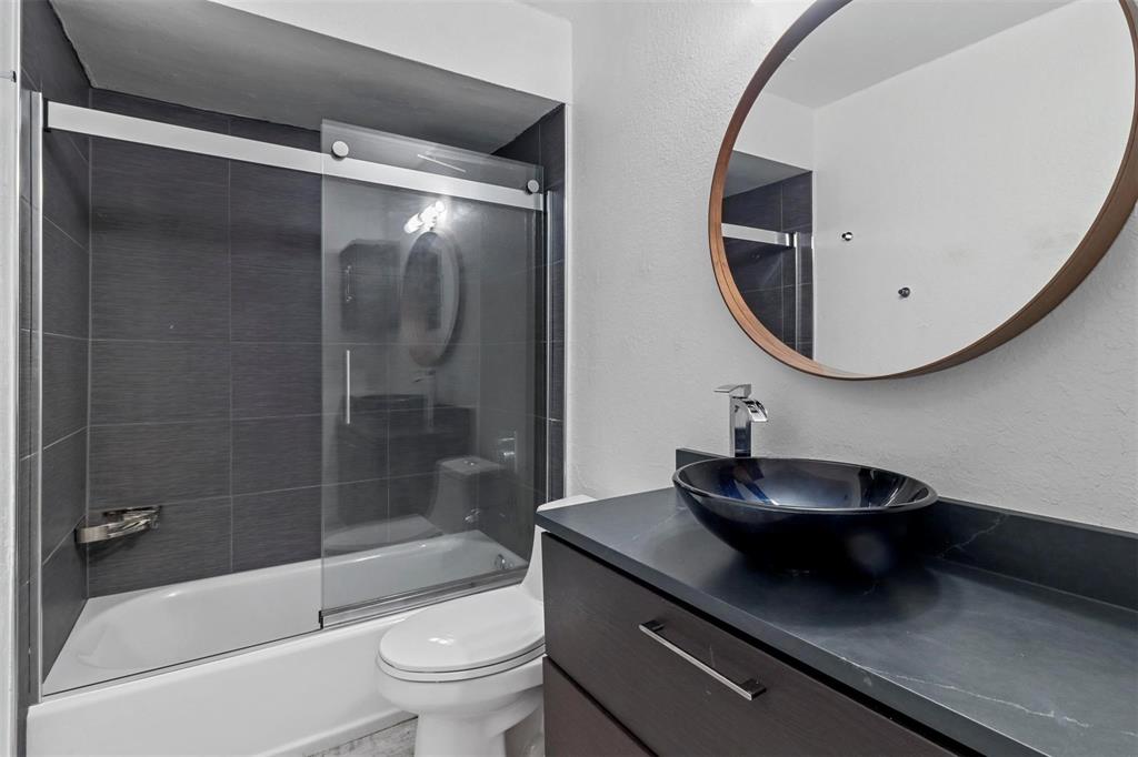 2400 Jupiter Road E2 Property Photo 13