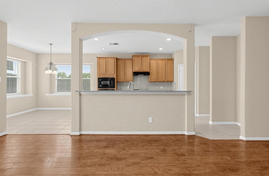 5812 Orchard Trail Drive Property Photo 5