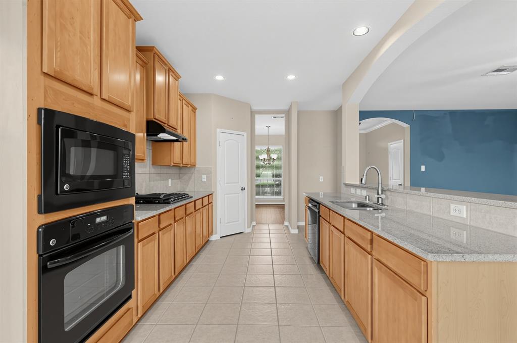 5812 Orchard Trail Drive Property Photo 6