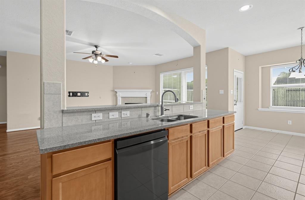 5812 Orchard Trail Drive Property Photo 7