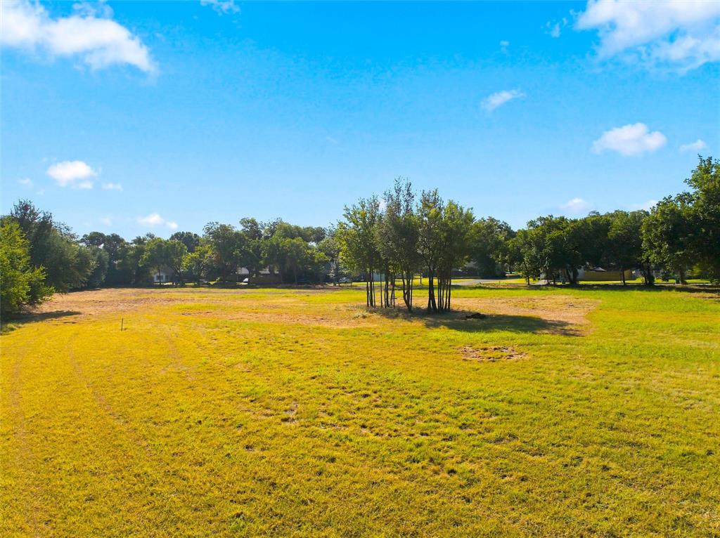 305 N Avenue Q Property Photo 1