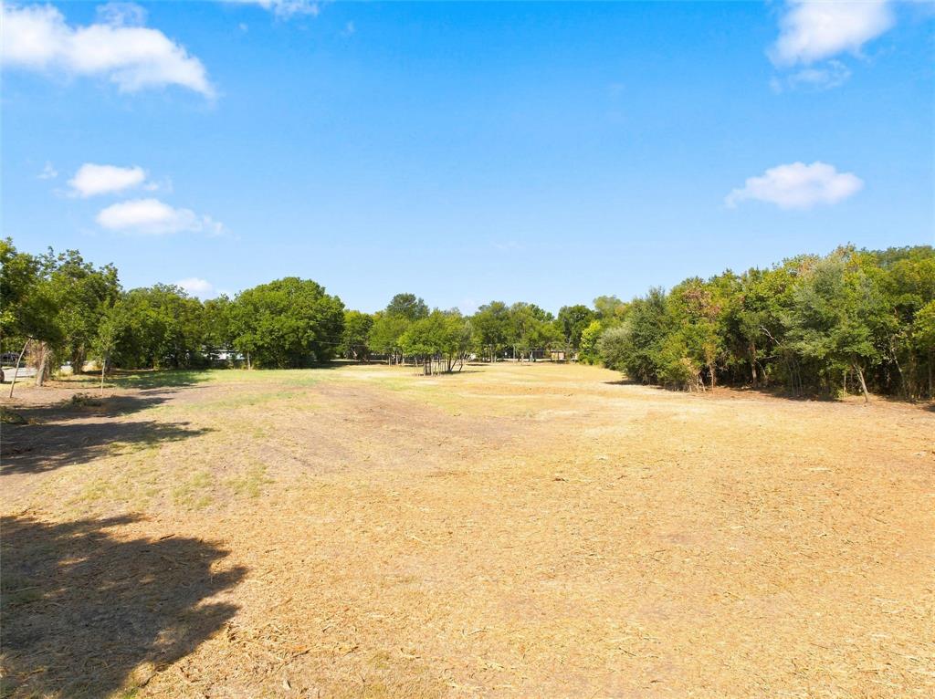 305 N Avenue Q Property Photo 2