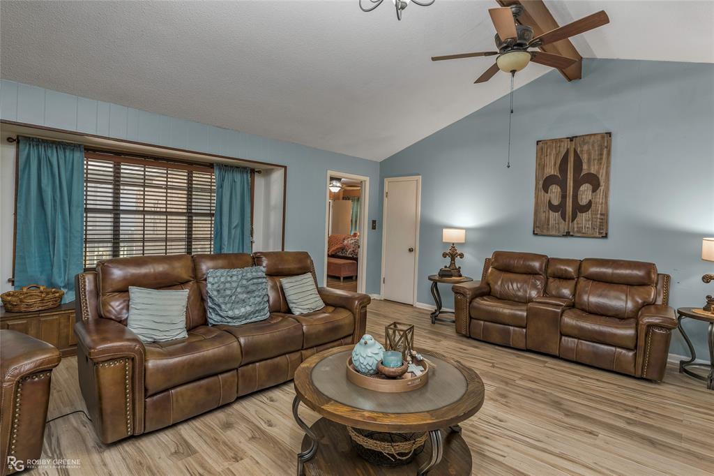 1176 Newell Drive Property Photo 6