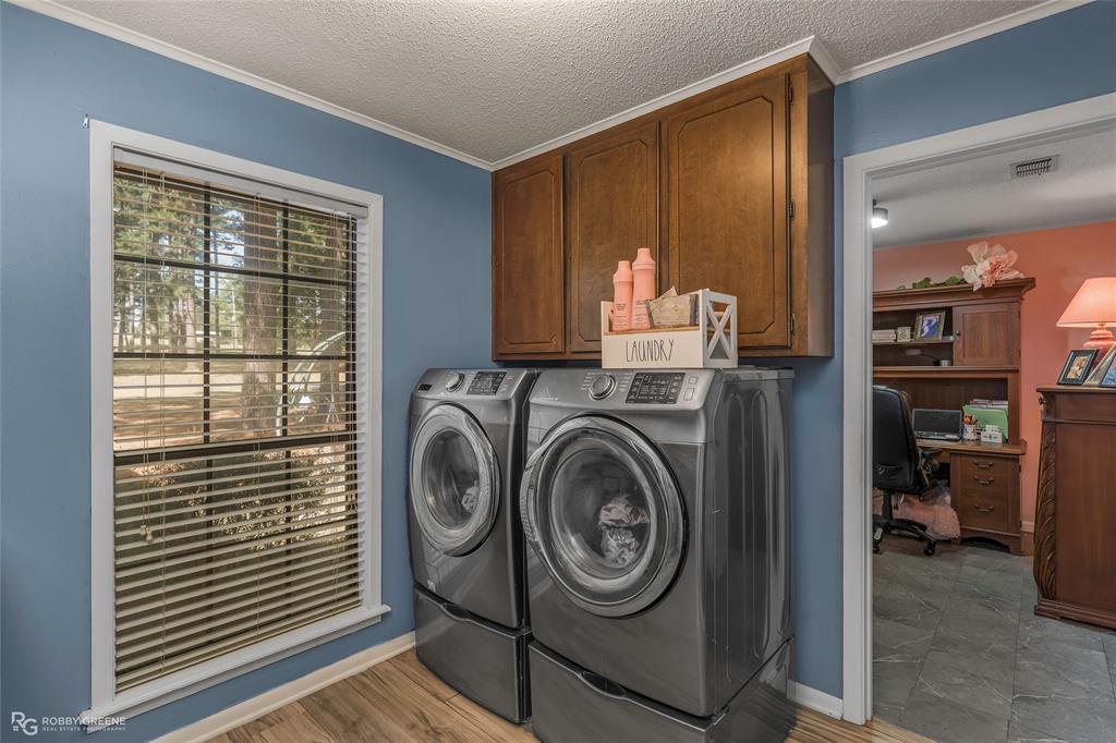 1176 Newell Drive Property Photo 27