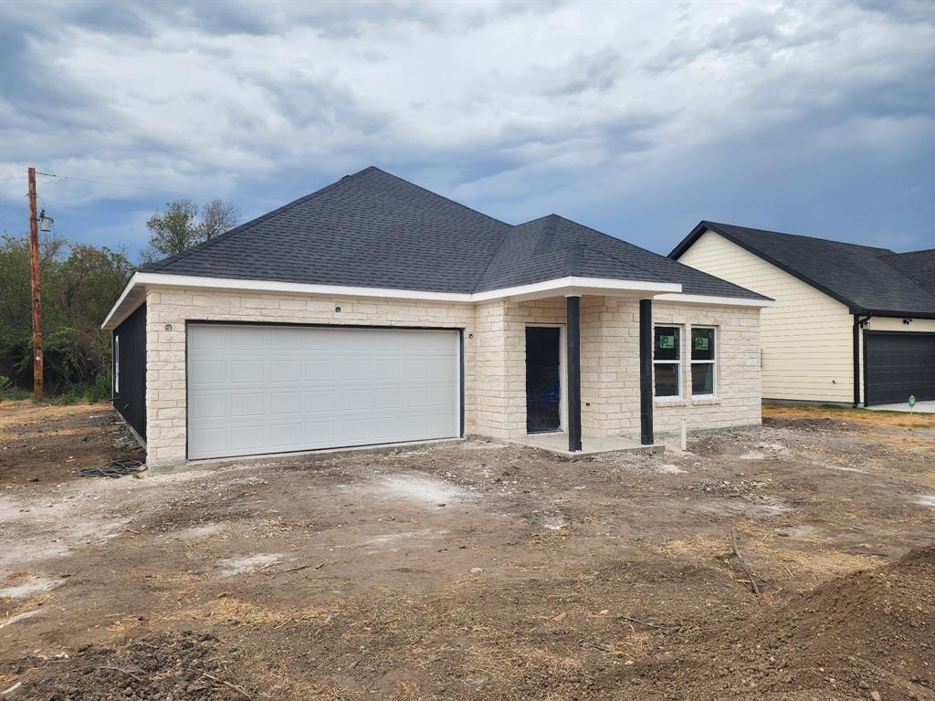 2516 Sheraton Drive Property Photo 1