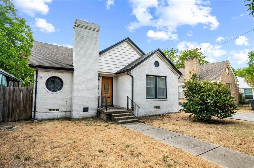 2614 Roanoke Avenue Property Photo 1